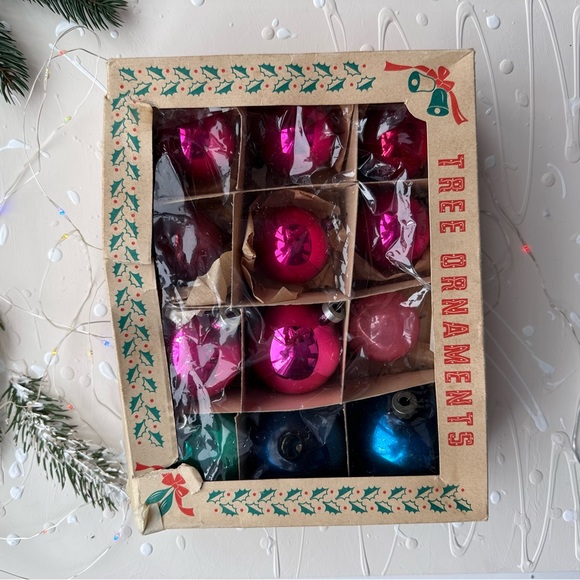 Vintage Christmas Glass Ornaments Box of 12 - Picture 1 of 16